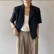 批发高级感<b class='q'>小西装</b>外套女2026年春秋季新款炸街休闲小个子宽松西服上衣