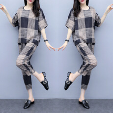 批发2024新款韩版大码宽松妈妈套装洋气休闲七分哈伦裤两件套女