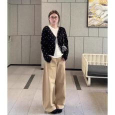 批发假两件黑色波点巨好看针织<b class='q'>开衫</b>外套女早秋韩系氛围感毛衣上衣