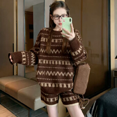 批发字母提花圆领毛衣套装女新款秋冬加厚复古慵懒休闲针织短裤两件套