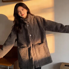 批发慵懒风<b class='q'>中长款</b>皮毛外套一体女冬季宽松环保皮草外套高级时尚上衣潮