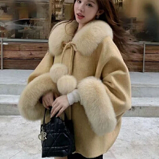 批发初雪斗篷仿狐狸毛领宽松毛呢大衣<b class='q'>女</b>慵懒风呢子袖口毛<b class='q'>外套</b>百搭大衣