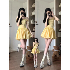 批发鹅黄色蝴蝶结系带吊带<b class='q'>连衣裙</b>女夏初恋甜美设计感a字花苞蓬