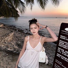 批发亲肤修身V领背心吊带女夏性感肩带显瘦休闲<b class='q'>无袖</b>