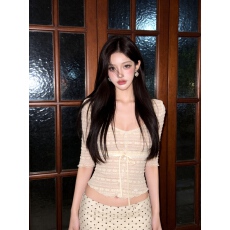 批发新款复古大方领拼接蕾丝<b class='q'>中袖</b>T恤女独特漂亮小衫修身显瘦