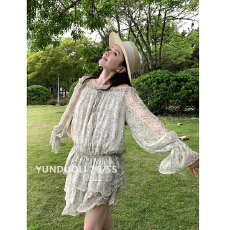 批发法式一字肩度假风碎花<b class='q'>连衣裙</b>子夏日出游穿搭早秋韩系套装