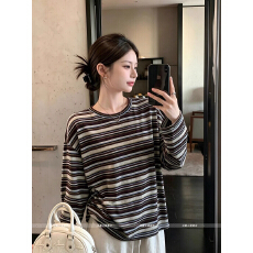 批发咖色复古正肩条纹长袖T恤<b class='q'>女</b>早秋2026<b class='q'>新款</b>宽松慵懒风打底内搭上衣