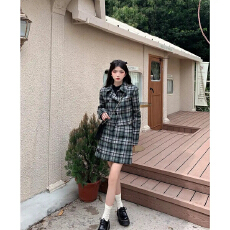 批发浅川酒一学院风套装<b class='q'>春</b>秋洋气复古小众减龄西装格纹冬季裙