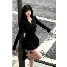 批发秋季<b class='q'>欧美</b>纯欲风木耳边连衣<b class='q'>裙</b>女收腰显瘦高级感修身气质短<b class='q'>裙</b>