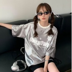 批发2026夏季新品美式复古插肩袖织带拼接字母印花宽松圆领短袖情侣装