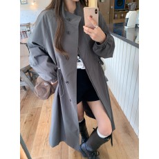 批发高级松弛感灰色立领收腰长款风衣外套女2025秋新款设计感气质大衣