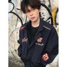 批发美式休闲立领<b class='q'>夹克</b><b class='q'>男</b>爆款宽松刺绣字母休闲外套潮流可拆卸帽子