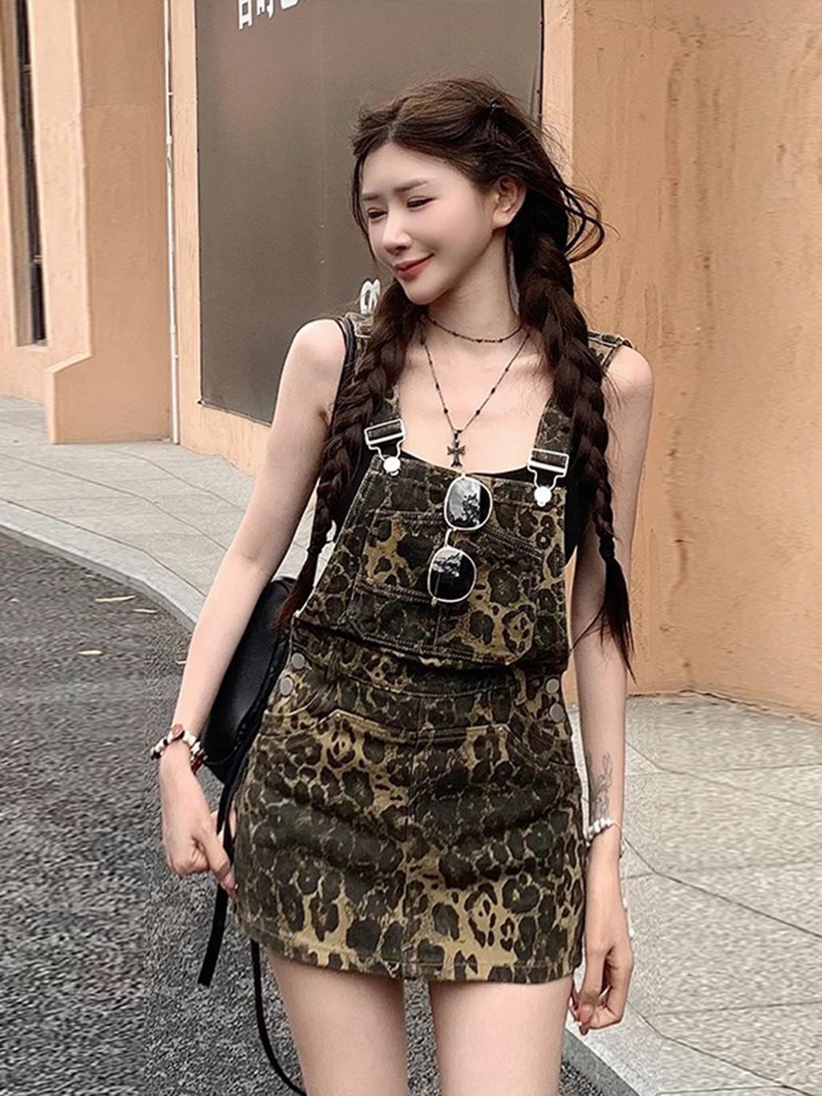 RY4366# 千禧辣妹豹纹牛仔背带裙女2026夏季高腰宽松显瘦包臀裤裙