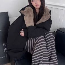 批发座山雕大码美式复古双面穿加绒连帽外套女冬季宽松保暖百搭上衣