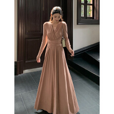 批发温柔法式高级感v领粉色<b class='q'>长袖</b>连衣裙早秋内搭长裙气质百搭绝美裙子