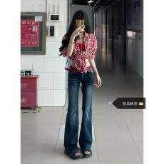 批发美式怀旧蓝低腰微喇叭牛仔<b class='q'>裤</b>女冬日修身<b class='q'>提</b><b class='q'>臀</b>显腿长马蹄拖地牛仔<b class='q'>裤</b>