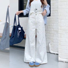 批发白色刺绣阔腿<b class='q'>牛仔裤</b>女2026夏季彩色花朵刺绣设计显瘦直筒<b class='q'>牛仔裤</b>