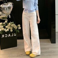 批发胖mm通勤外穿时尚波点花骨朵刺绣设计白色宽松阔腿牛仔裤女<b class='q'>冬</b>季