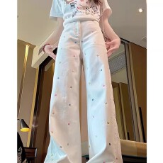 批发韩系新款通勤花朵刺绣小众阔腿<b class='q'>牛仔裤</b>女显高秋日宽松百搭直筒长裤