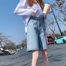 批发美式复古<b class='q'>牛仔</b><b class='q'>短裤</b>夏季<b class='q'>女</b>士高街潮牌休闲潮流五分裤宽松阔腿<b class='q'>牛仔</b>裤
