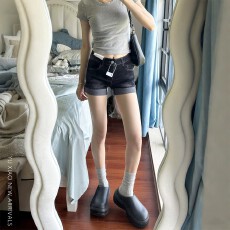 批发显高胖mm美式辣妹翻边<b class='q'>牛仔</b><b class='q'>短裤</b>女夏季甜辣低腰显瘦弹力a字热裤子