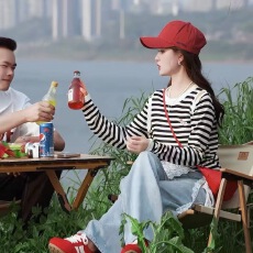 批发撞色条纹露肩露肩刺绣长袖针织衫女2025新款春<b class='q'>夏</b>宽松时尚防晒上衣