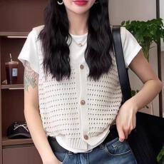 批发出货薄款冰丝单排扣针织马甲背心女夏季新款设计感独特超好看<b class='q'>镂空</b>