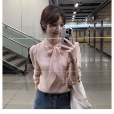 批发法式优雅粉色蝴蝶结长袖衬衫女秋季独特漂亮显瘦通勤衬衣内搭上衣