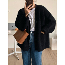 批发2025秋季法式复古黑色气质v领毛衣外套女开衫<b class='q'>中长款</b>宽松慵懒风女