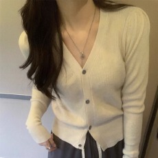 批发软糯针织开衫<b class='q'>外套</b>女秋冬装修身收腰领短款毛衣洋气<b class='q'>长袖</b>打底上衣