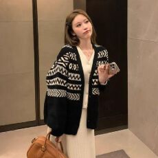 批发韩国2025年秋冬季毛衣<b class='q'>外套</b>女宽松慵懒风中长款V领针织开衫外搭女