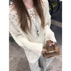 批发慵懒老钱风白色斜肩<b class='q'>针织衫</b>女春秋外搭中长款薄纱镂空毛衣<b class='q'>罩衫</b>上衣