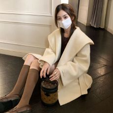 批发原版做法法式赫本风秋冬季高级感名媛气质宽松<b class='q'>短款</b>系带毛呢大衣女