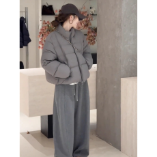 批发棉服女装冬季2025年新款宽松加厚高级感小个子<b class='q'>通勤</b>风面包服外套