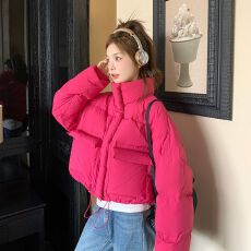 批发玫红色短款棉服女装<b class='q'>冬</b>季2025新款时尚洋气减龄超好看多巴胺面包服