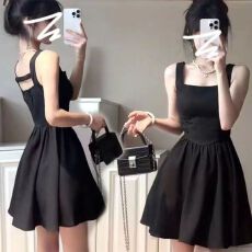 批发法式高级感赫本风黑色吊带<b class='q'>连衣裙</b>子女夏季2026新款小个子气质短裙