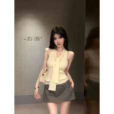 批发法式吊带背心女夏外穿2026露背蕾丝设计感无袖挂脖针织衫辣妹上衣