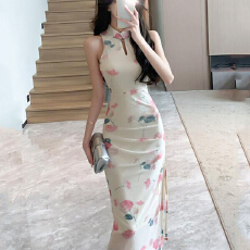 批发新中式国风改良<b class='q'>旗袍</b>连衣裙年轻款少女夏季2026<b class='q'>新款</b>气质碎花包臀裙