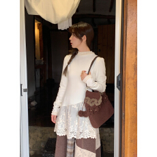 批发1*1德绒蕾丝花边下摆拼接T恤<b class='q'>女</b>秋冬季中长款打底衫半高领显瘦上衣