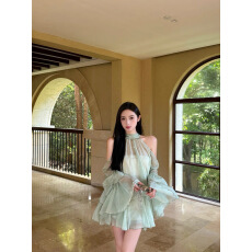 批发For Fay 薄荷绿仙气纯欲<b class='q'>雪纺</b>荷叶边挂脖衬衫套装+裙裤套装