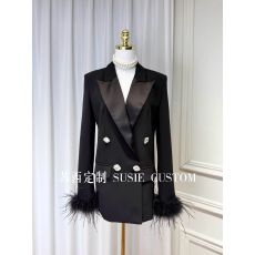 批发法式小香风缎面领拼接<b class='q'>设计</b>感西装外套女双排方钻扣拼接羽毛袖上衣