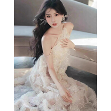 批发法式晨袍女新娘2026新款超仙气挂脖高端轻奢小众订婚礼服<b class='q'>裙</b>高级感