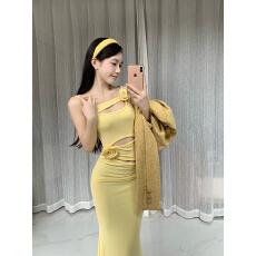 批发<b class='q'>泰国</b>辣妹黄色镂空吊带显身材连衣裙海岛度假风多巴胺穿搭沙滩长裙