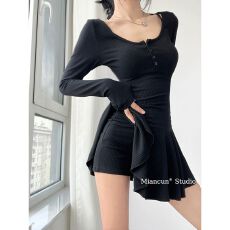 批发纯欲芭蕾风U领收腰褶皱<b class='q'>裙</b>摆<b class='q'>长袖</b>连衣<b class='q'>裙</b>女高腰两件套短裤套装