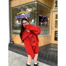 批发套装女2025冬季新款新年战袍软糯毛衣开衫牛角扣针织上衣高腰短裤