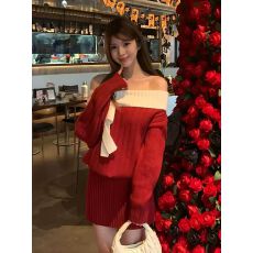 批发圣诞穿搭红色毛衣连衣<b class='q'>裙</b>女秋冬季蝴蝶结绝美针织衫宽松一字肩上衣
