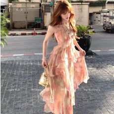 批发Lazy Didi爱神<b class='q'>信</b>筏 浪漫度假收腰连衣裙法式不规则收腰碎花吊带裙