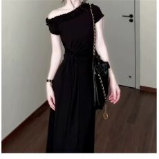 批发法式气质高级感御姐风斜肩黑色<b class='q'>连衣裙</b>子女装夏季2026新款收腰长裙