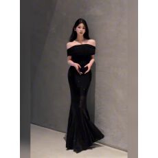 批发名媛高端小洋装黑色细闪<b class='q'>收腰</b>礼服裙轻奢小众高级感一字肩<b class='q'>连衣裙</b>夏