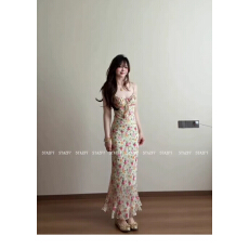 批发26夏季新款时尚法式纯欲针织<b class='q'>开衫</b>女夏气质系带碎花度假裙套装女潮